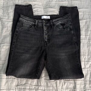 Vervet Women's Black Distressed Skinny Jeans 28